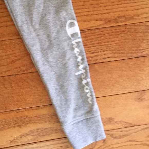 Champion zip up - Picture 3 of 4